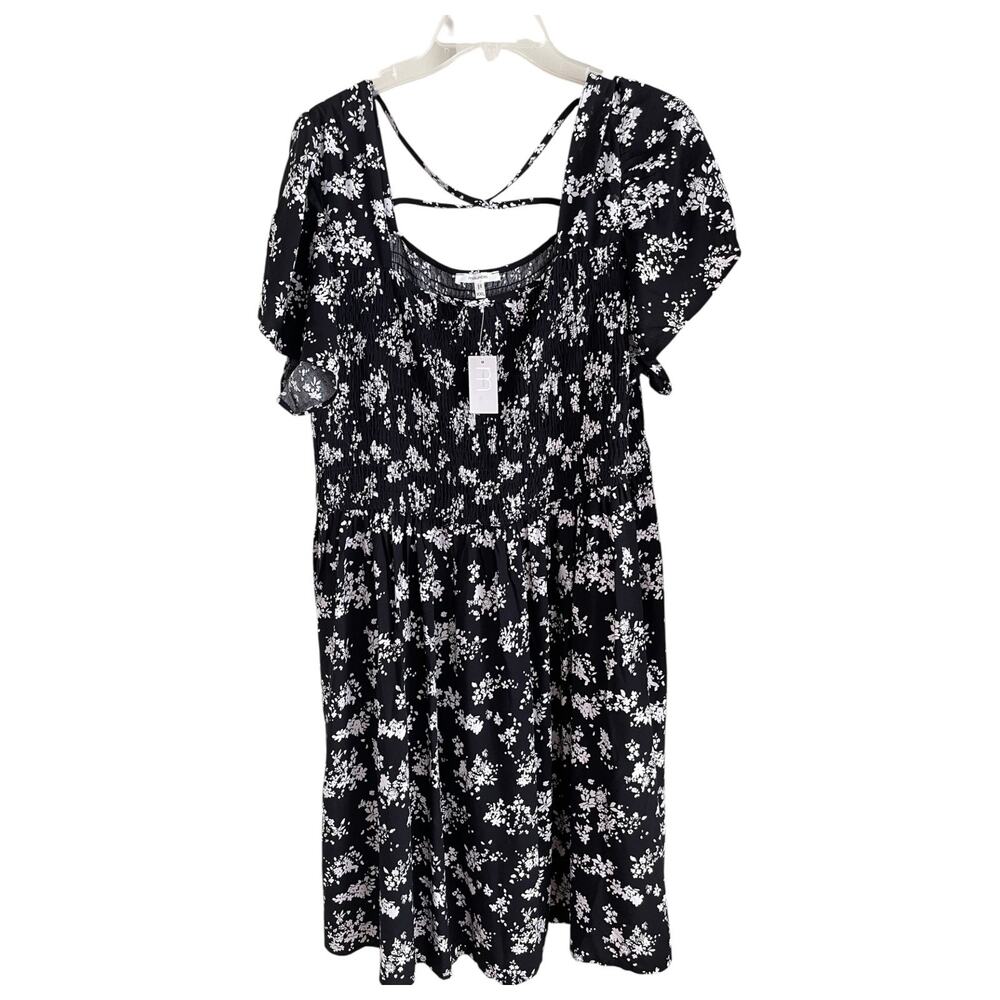 Maurices Black & White Floral Short Sleeve Elastic Bodice Dress NEW